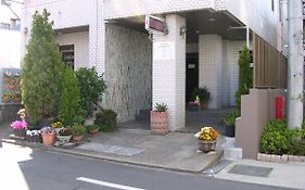 ホテルアルベルゴ 静岡市 2*